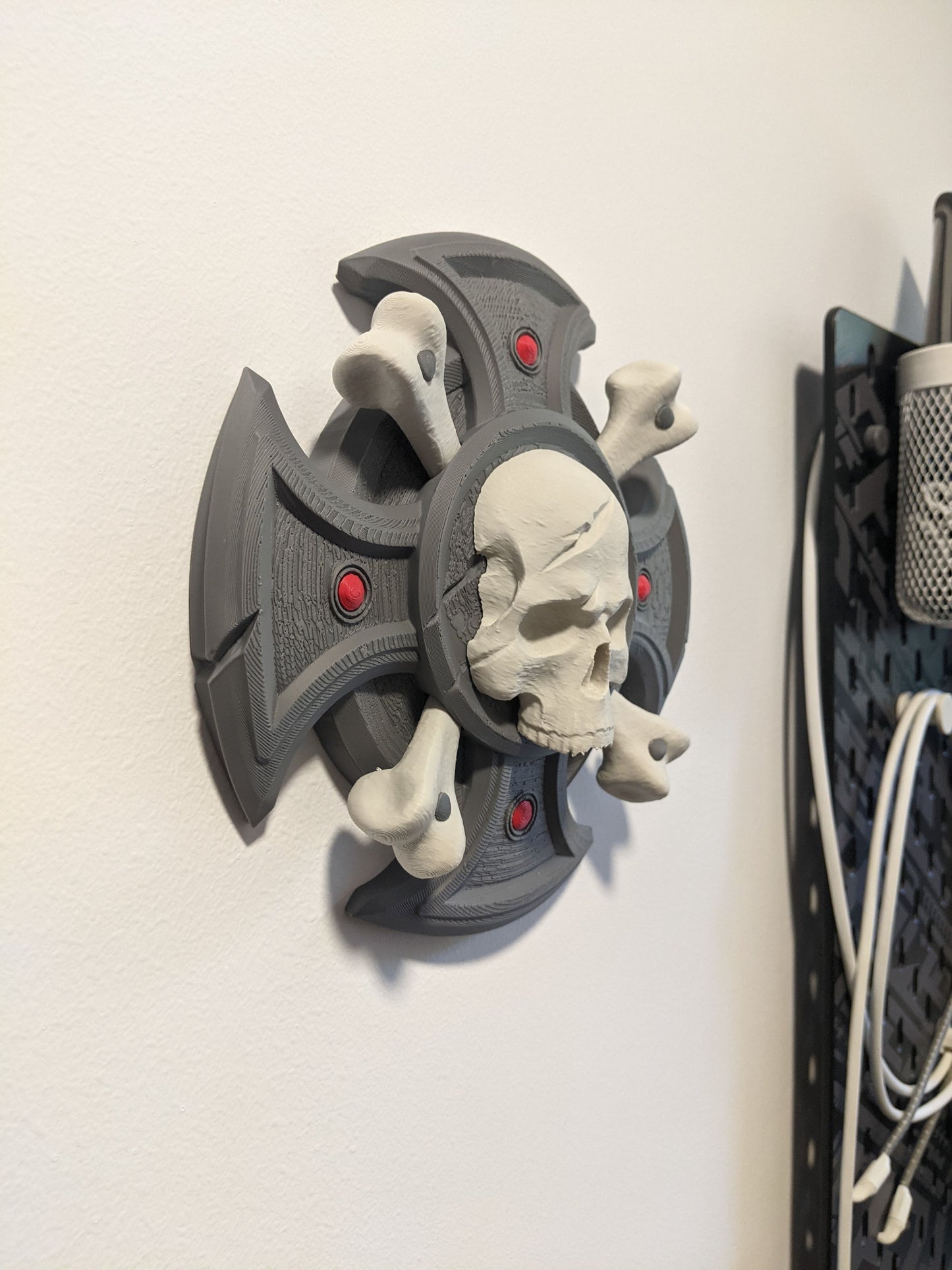 Space Marine 2 Inspired Crux Terminatus Wall Art Plate Plaque, Warhammer 40k Skull Poster, Gift for Gamers, Gaming Room Decor