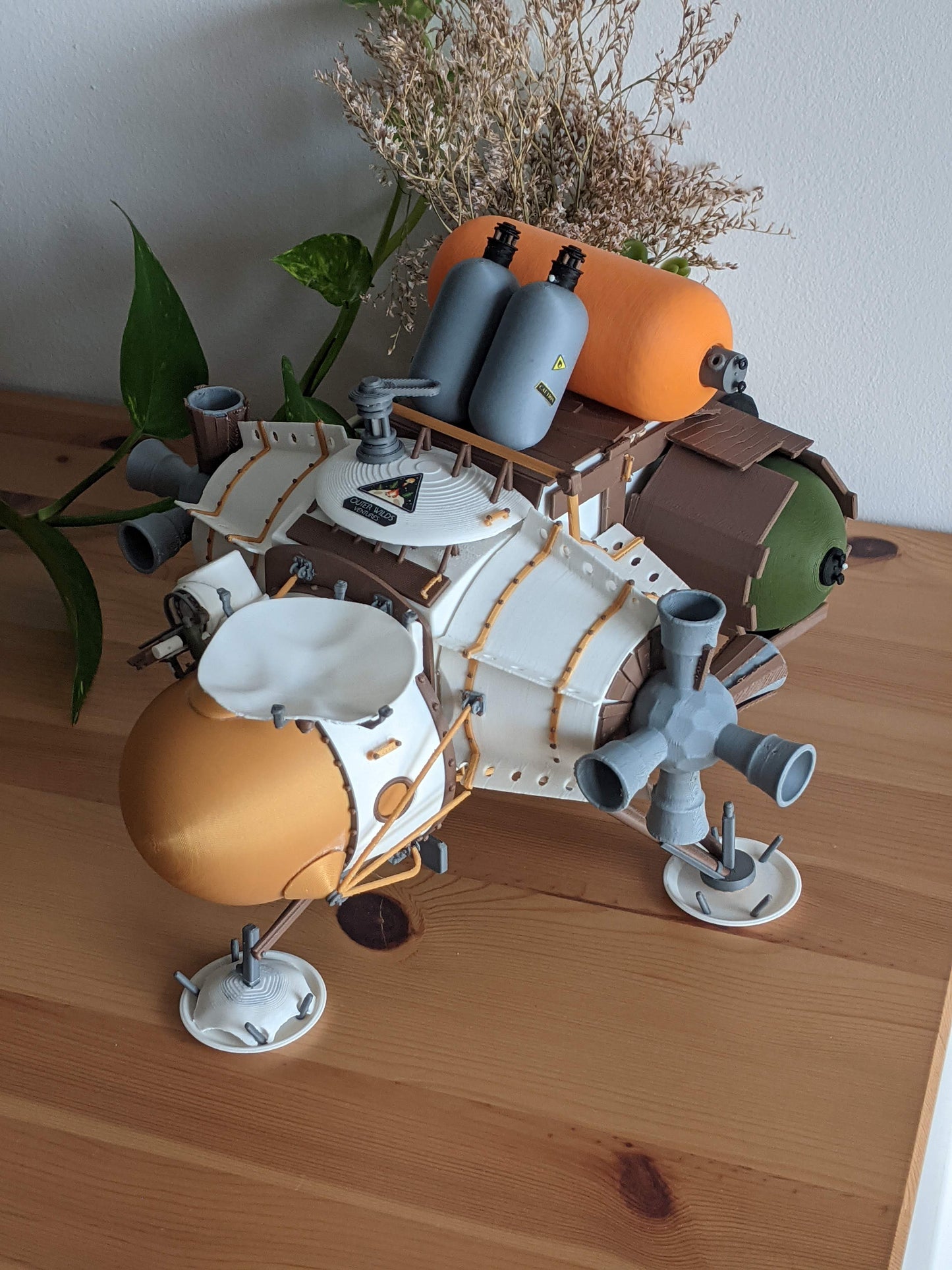 Outer wilds hatchling ship model