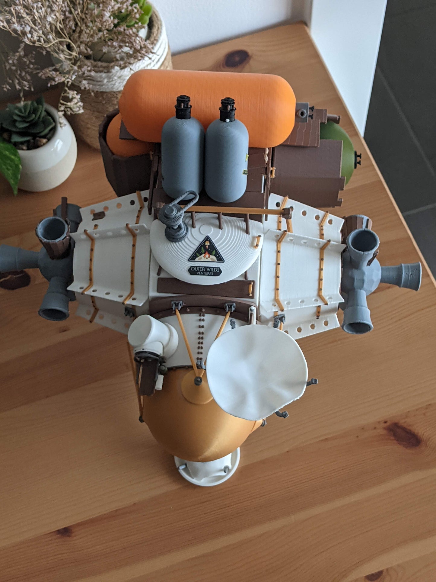 Outer wilds hatchling ship model