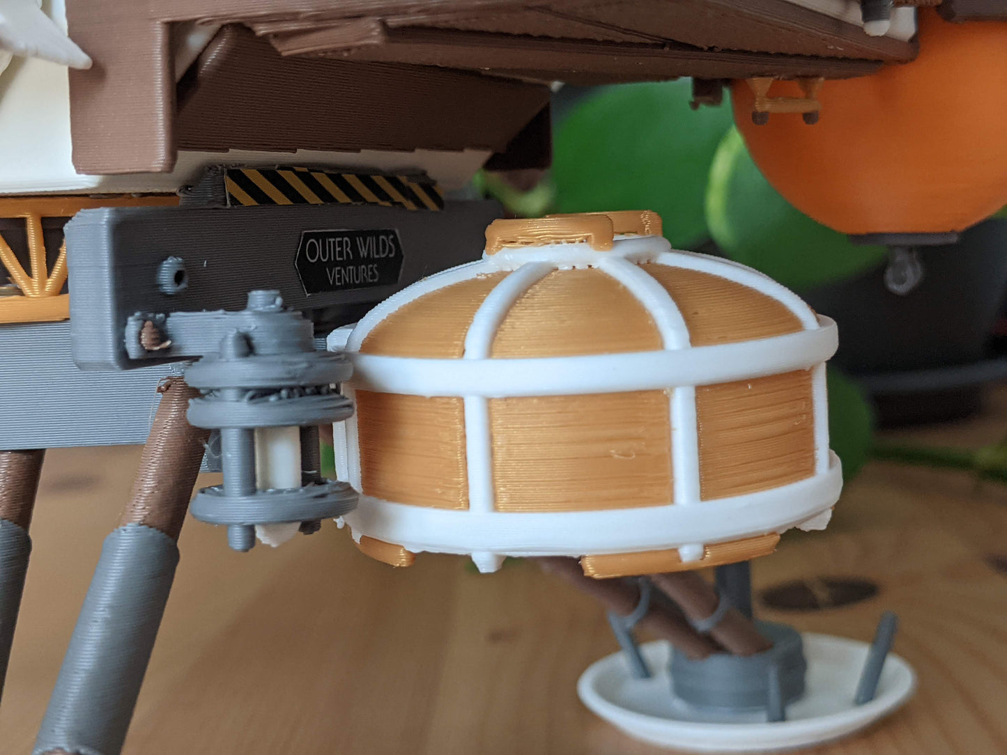 Outer wilds hatchling ship model