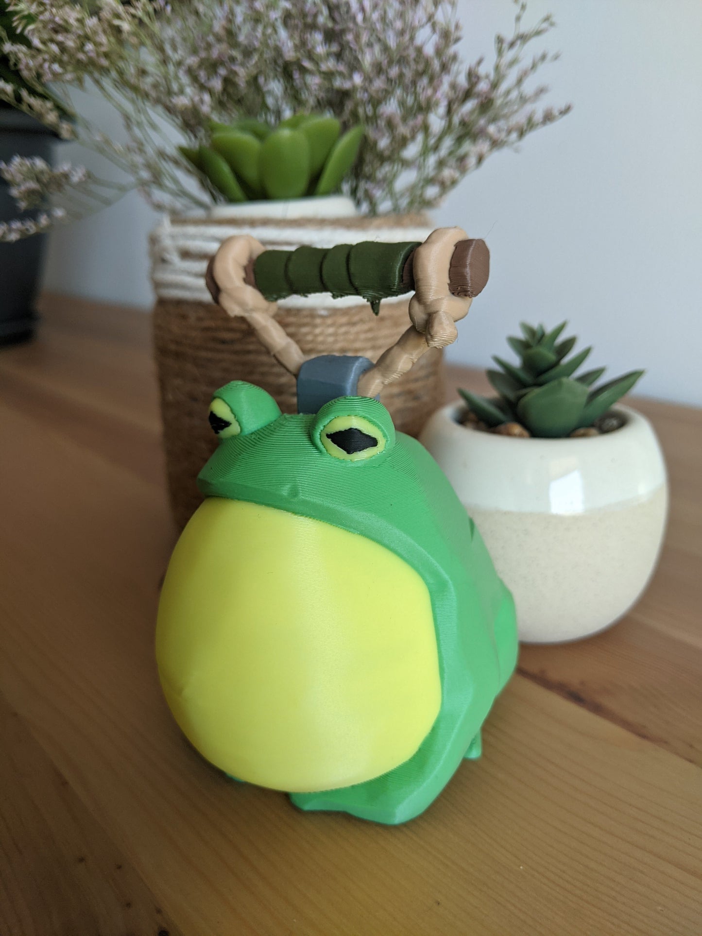 Sea of Thieves Figurines - Frog lantern, Barrel, Tankard and Skull