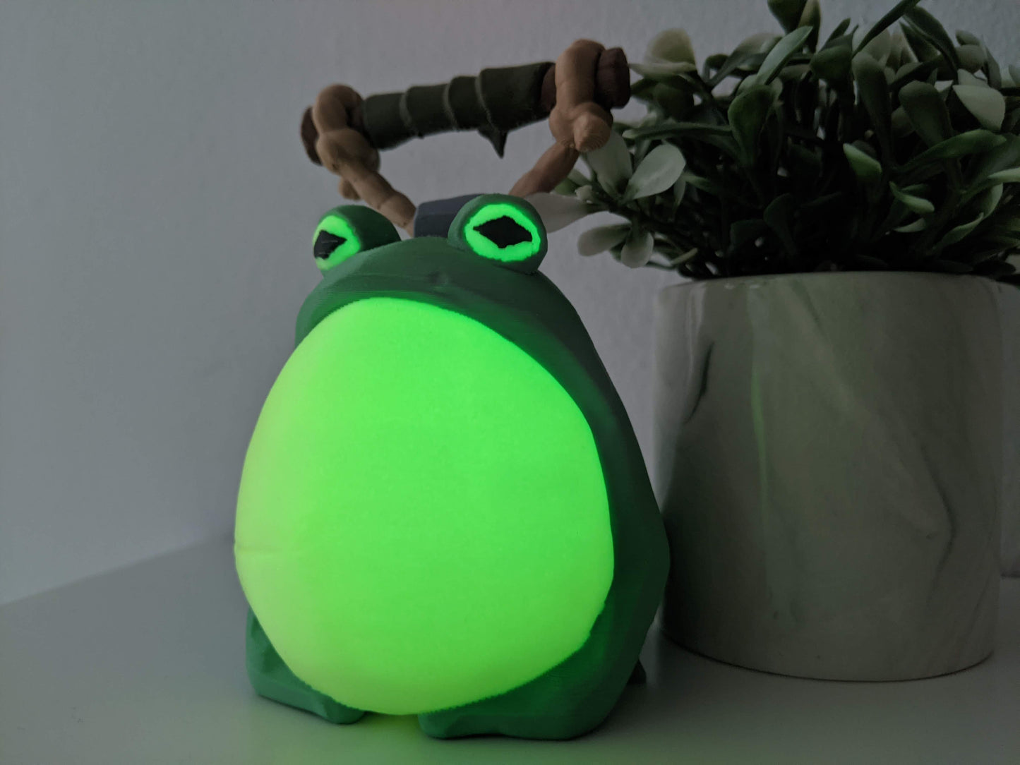 Sea of Thieves Figurines - Frog lantern, Barrel, Tankard and Skull
