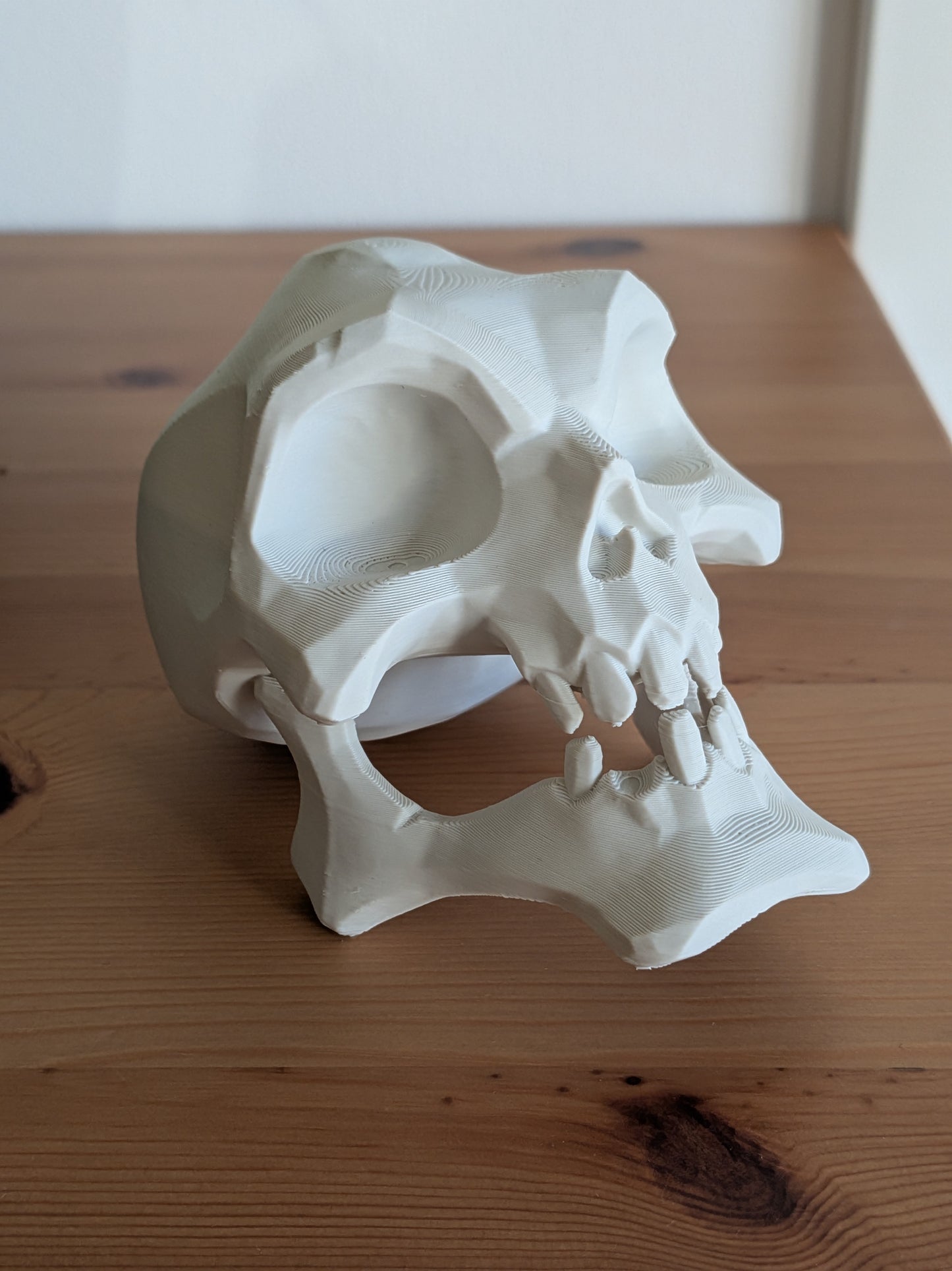 Murray the Demonic Skull - Monkey Island Inspired 3D Printed Desk Decor - Retro Gaming Gift for Fans