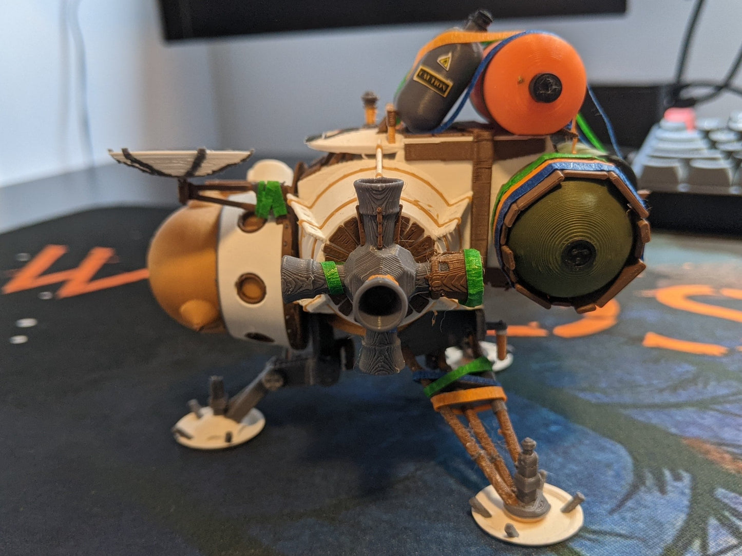 Outer wilds ship miniature on desk