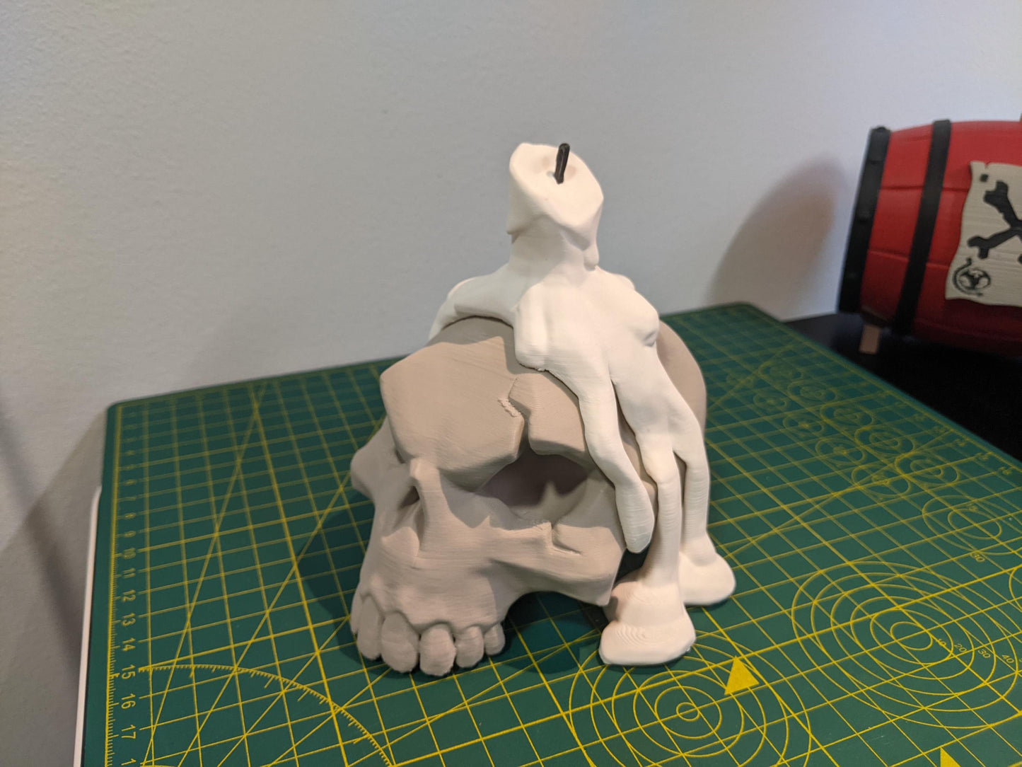 Sea of Thieves Candle Skull Figurines 